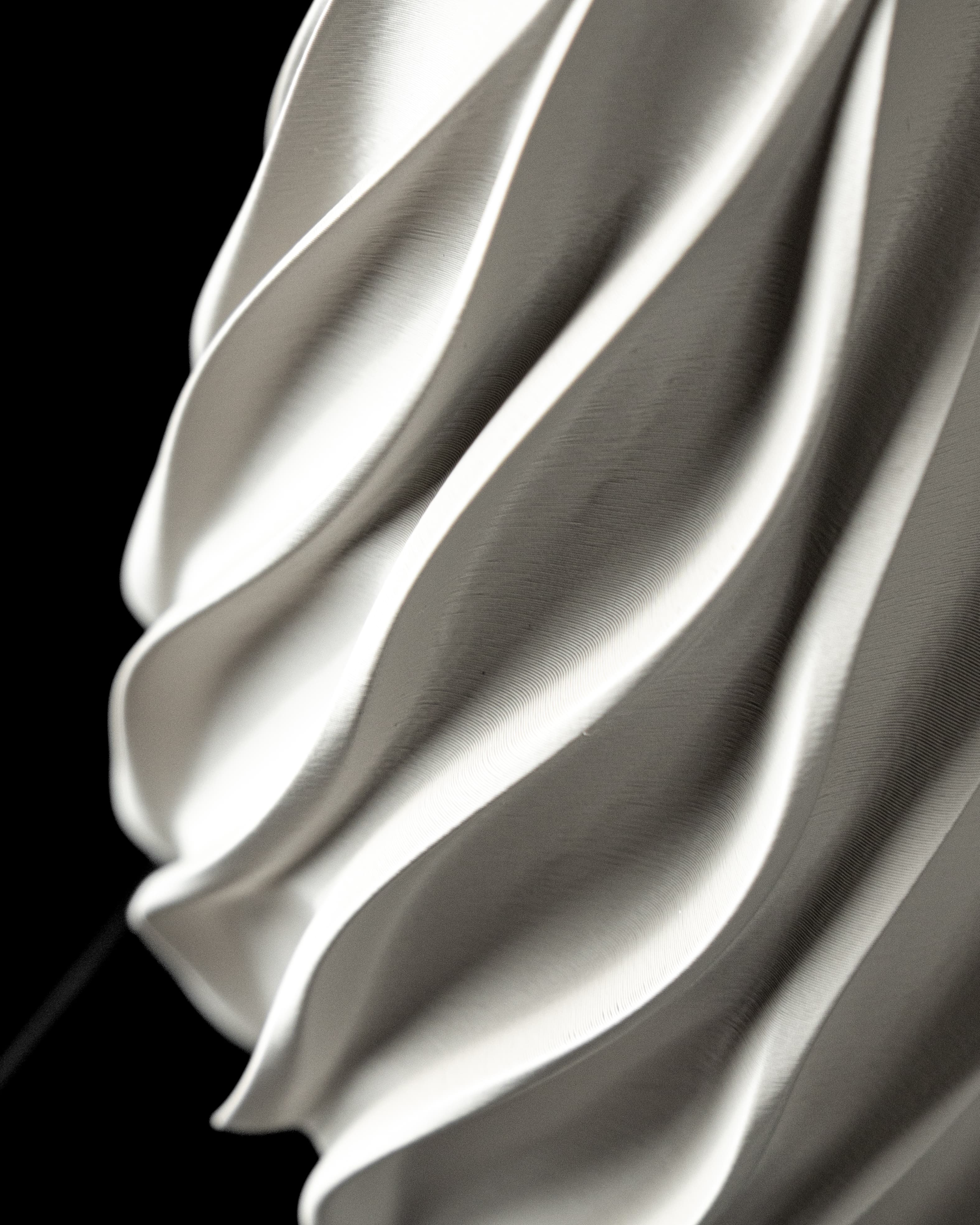 TWISTED Vase