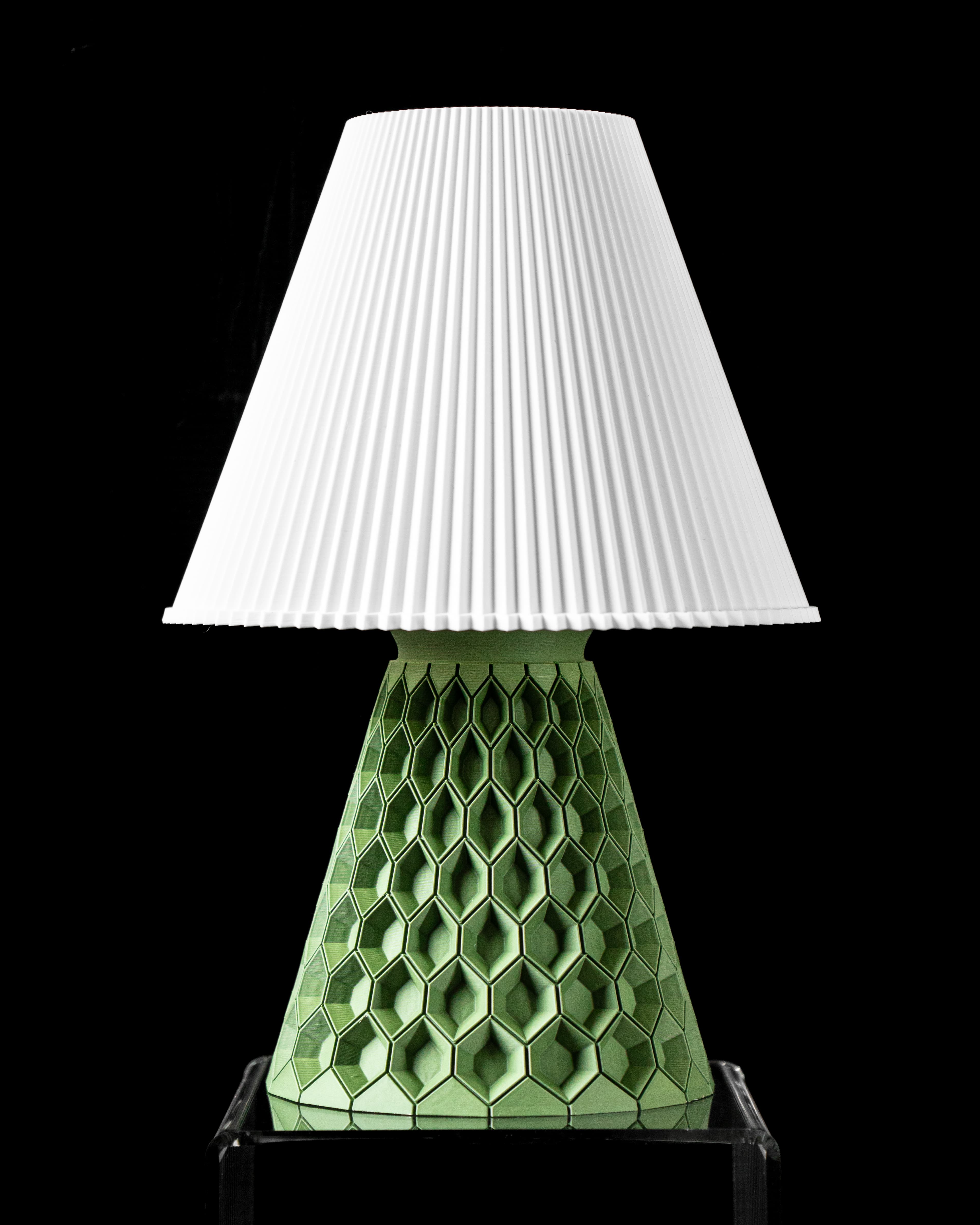HEXA Table Lamp